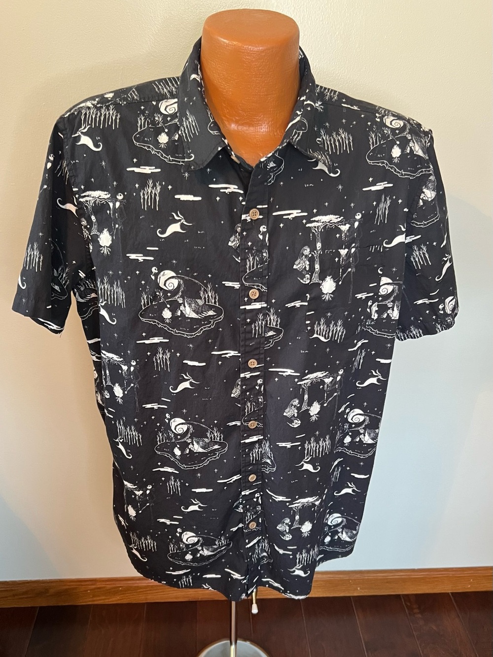 Disney Nightmare Before Christmas Shirt Mens XL Black All Over Print Cotton